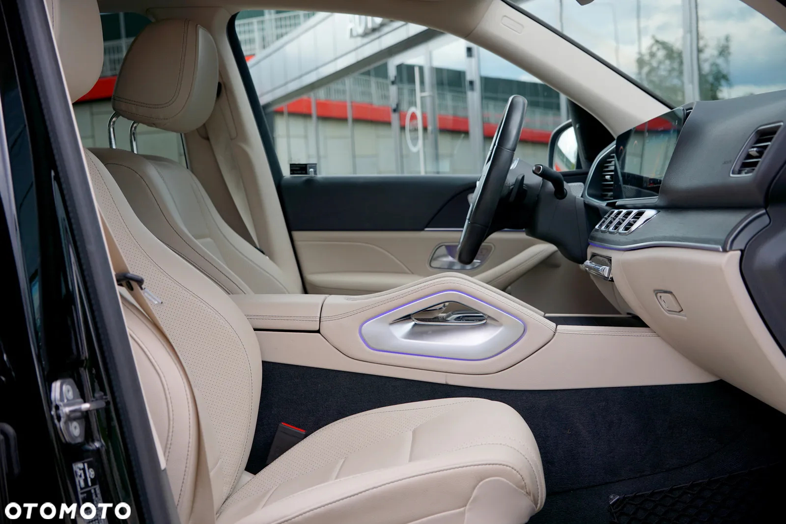 Mercedes-Benz GLE 300 d 4Matic 9G-TRONIC AMG Line - 24