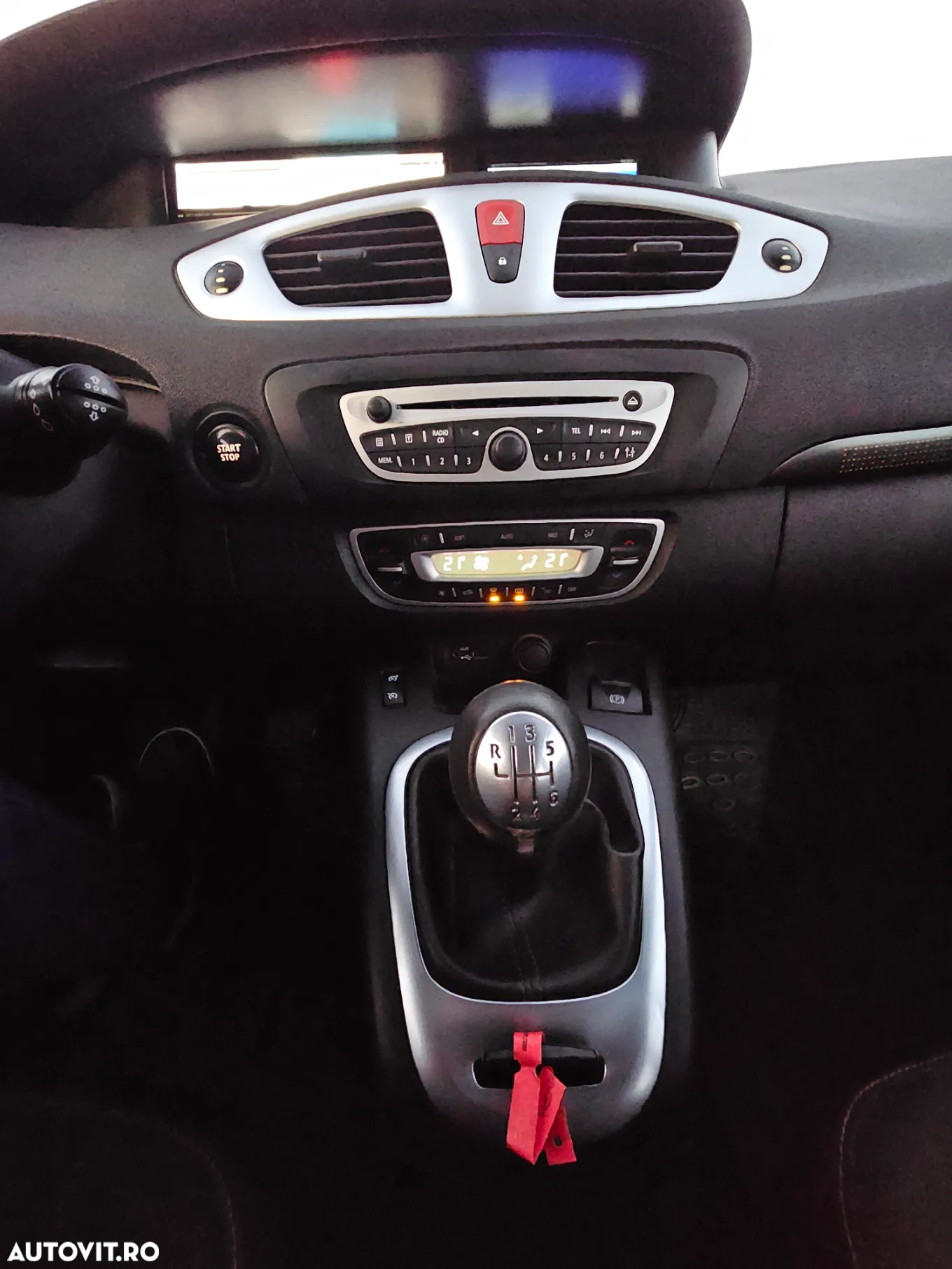 Renault Scenic - 8