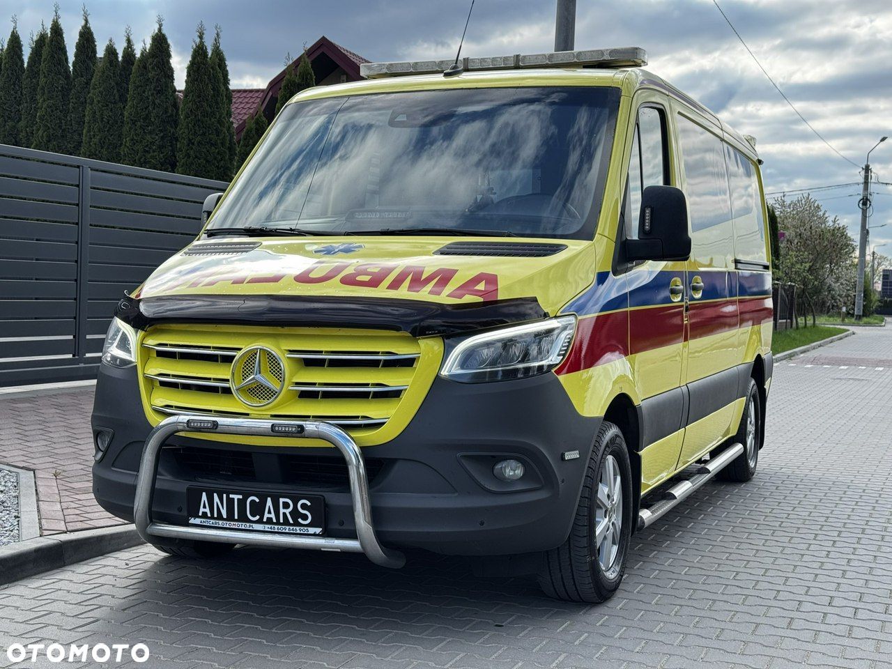 Mercedes-Benz Sprinter - 1