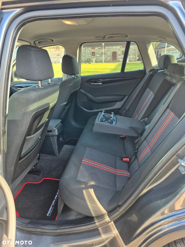 BMW X1 sDrive18d - 22