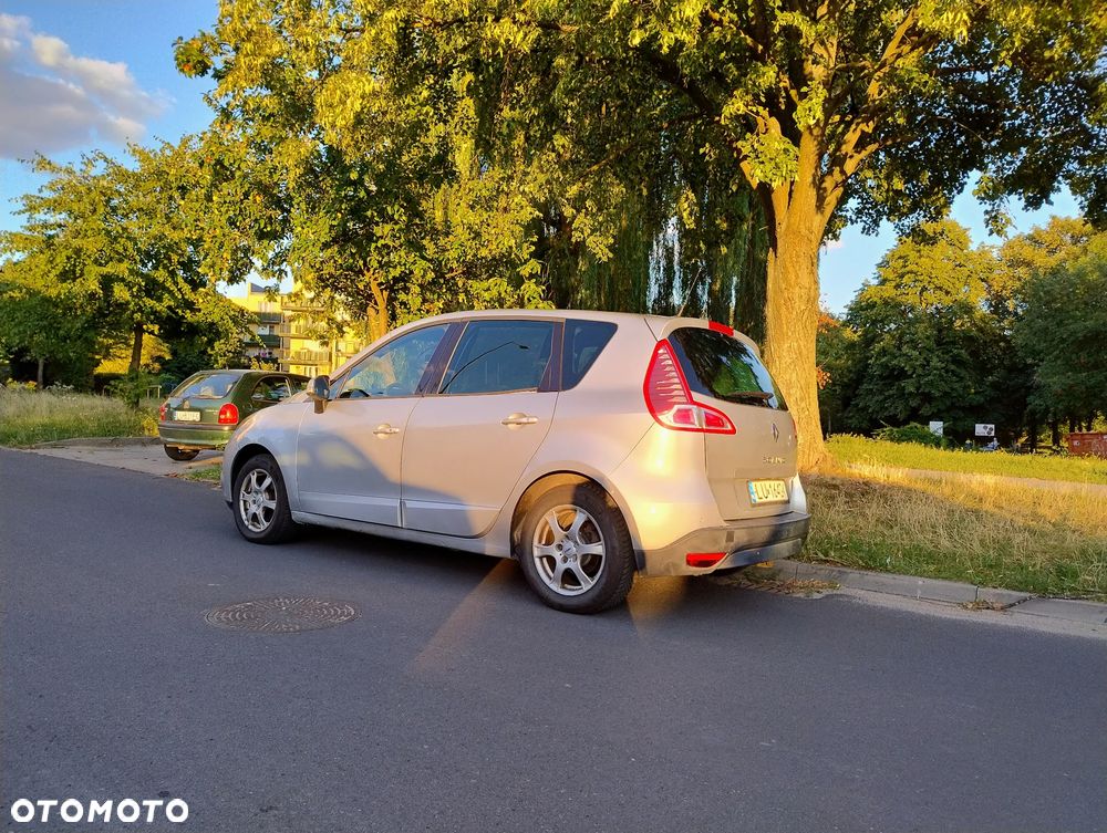 Renault Scenic 2.0 16V Privilege CVT - 5