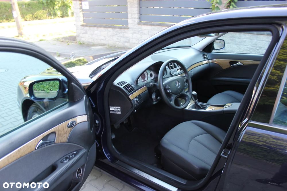 Mercedes-Benz Klasa E 200 Kompressor Avantgarde - 14