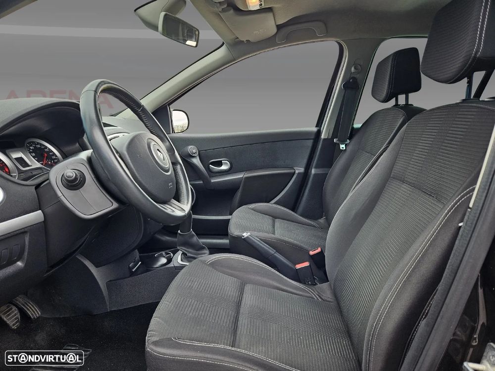 Renault Clio 1.2 16V Dynamique - 22