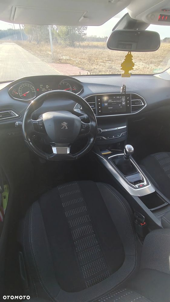 Peugeot 308 - 23