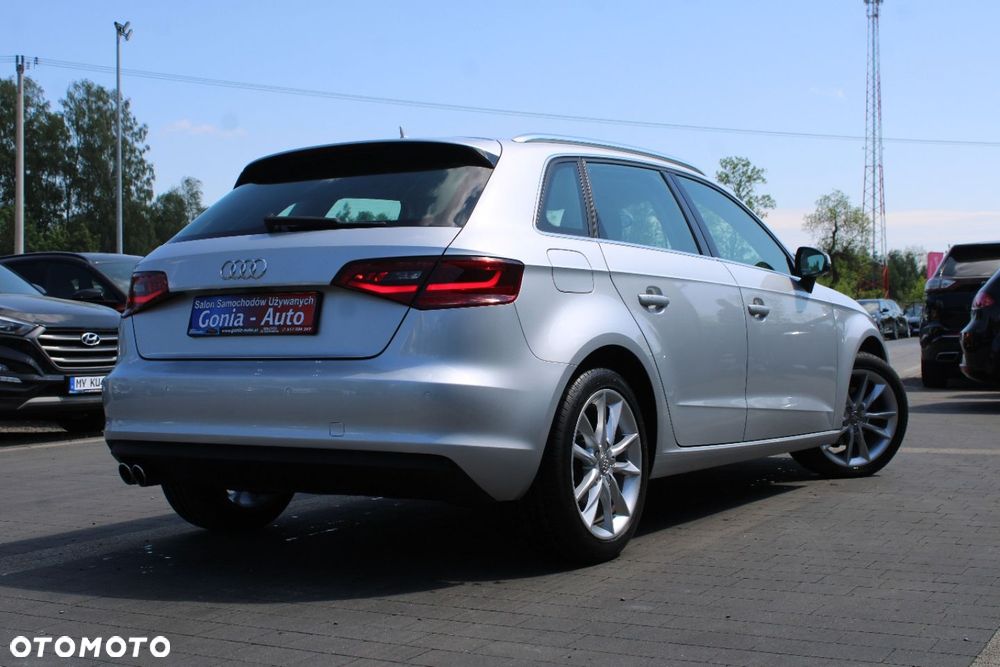 Audi A3 Sportback - 6