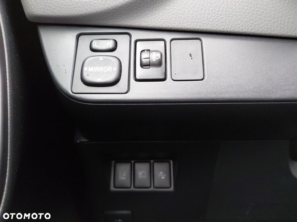 Toyota Yaris - 21