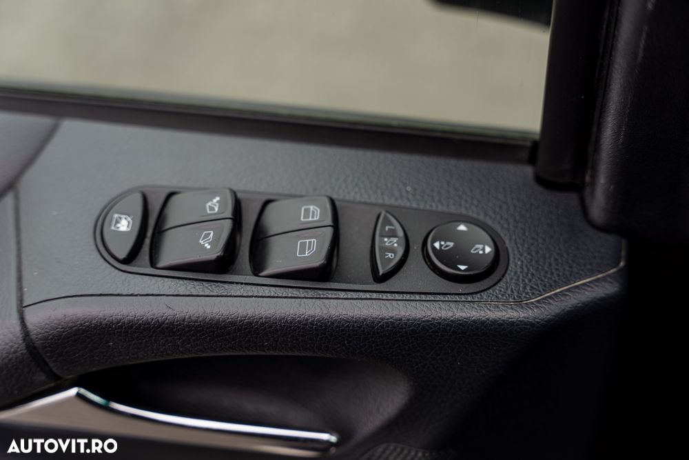 Mercedes-Benz Viano 2.2 CDI DPF lang Automatik Avantgarde - 31