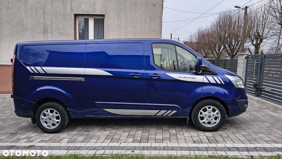 Ford TRANSIT CUSTOM - 1