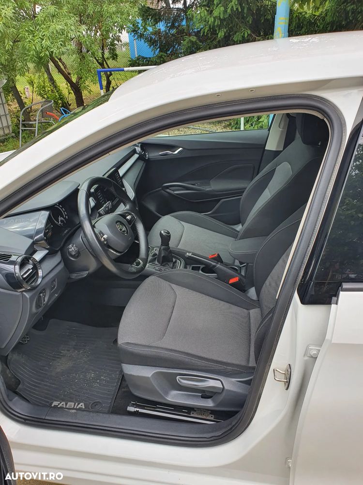 Skoda Fabia 1.0 TSI 95 CP Ambition - 8
