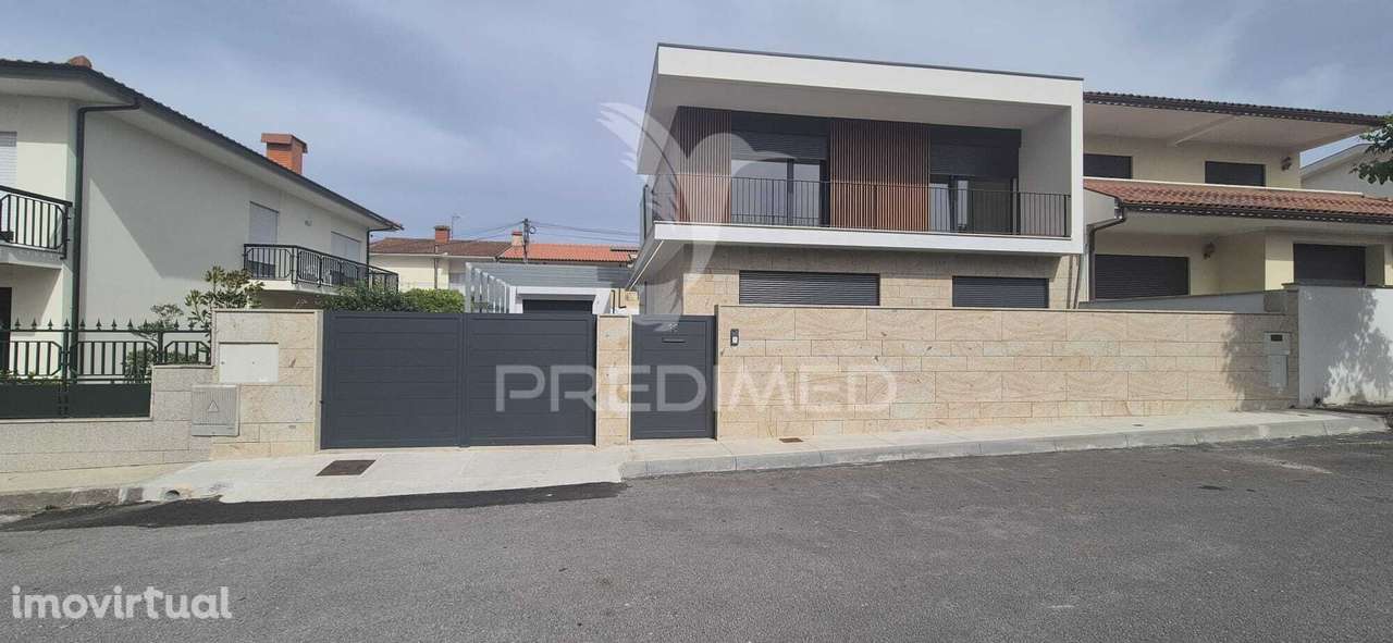 Moradia T4 em Palmeira - Grande imagem: 3/40