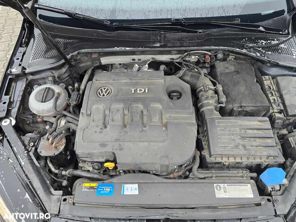 Volkswagen Golf 2.0 TDI BlueMotion Technology Allstar - 13