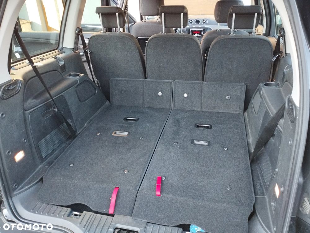 Ford Galaxy 2.0 TDCi Trend - 11