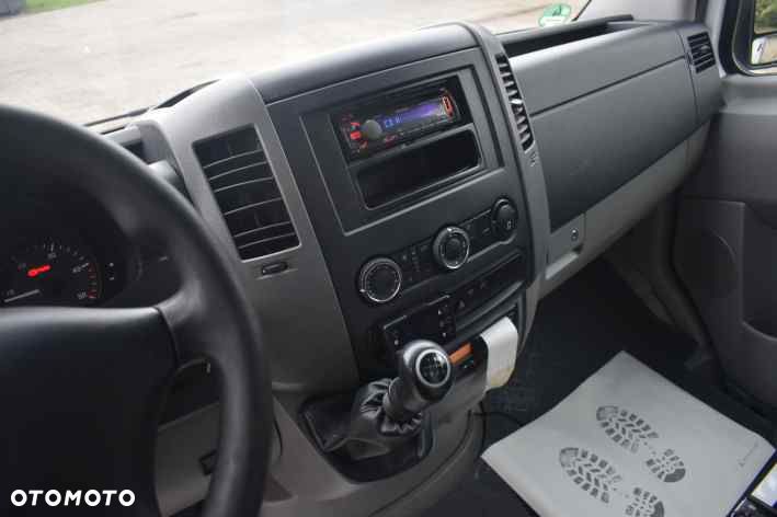 Mercedes-Benz Sprinter - 19