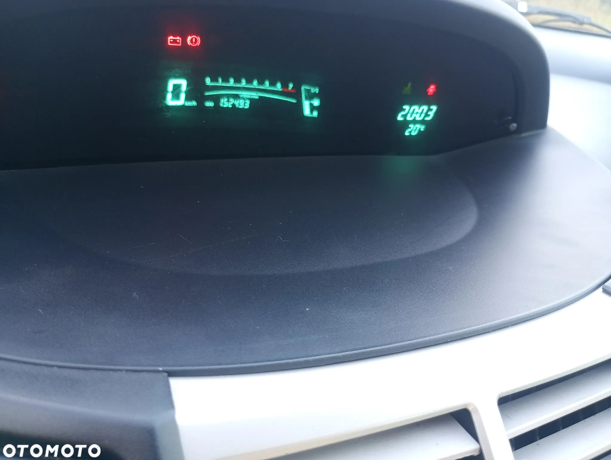 Toyota Yaris - 10