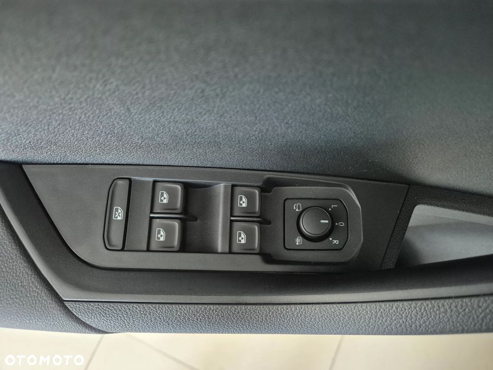 Skoda Karoq 1.5 TSI ACT Sportline DSG - 18