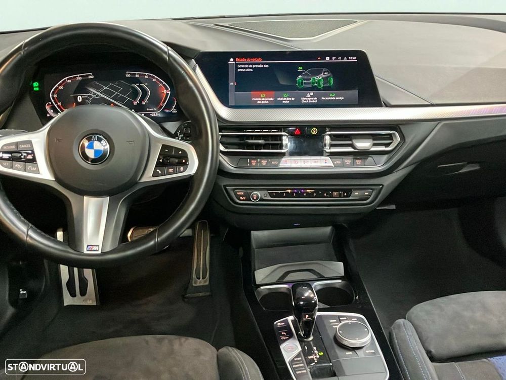 BMW 118 i Pack Desportivo M Auto — fotografia 6