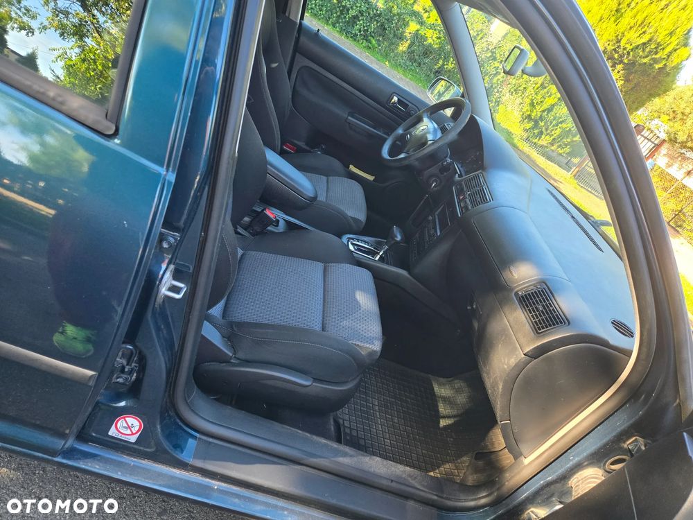 Volkswagen Golf - 13