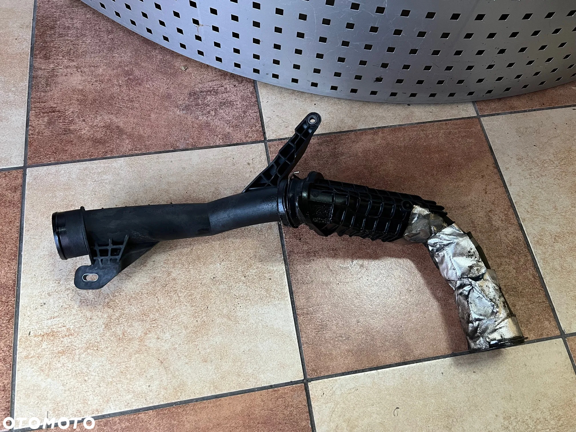 DOLOT RURA PRZEWÓD WĄŻ POWIETRZA INTERCOOLER TURBINY RENAULT CLIO IV 144609034R - 2