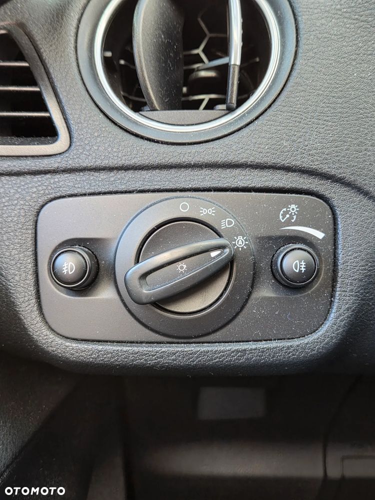 Ford S-Max 2.0 TDCi DPF Titanium - 21