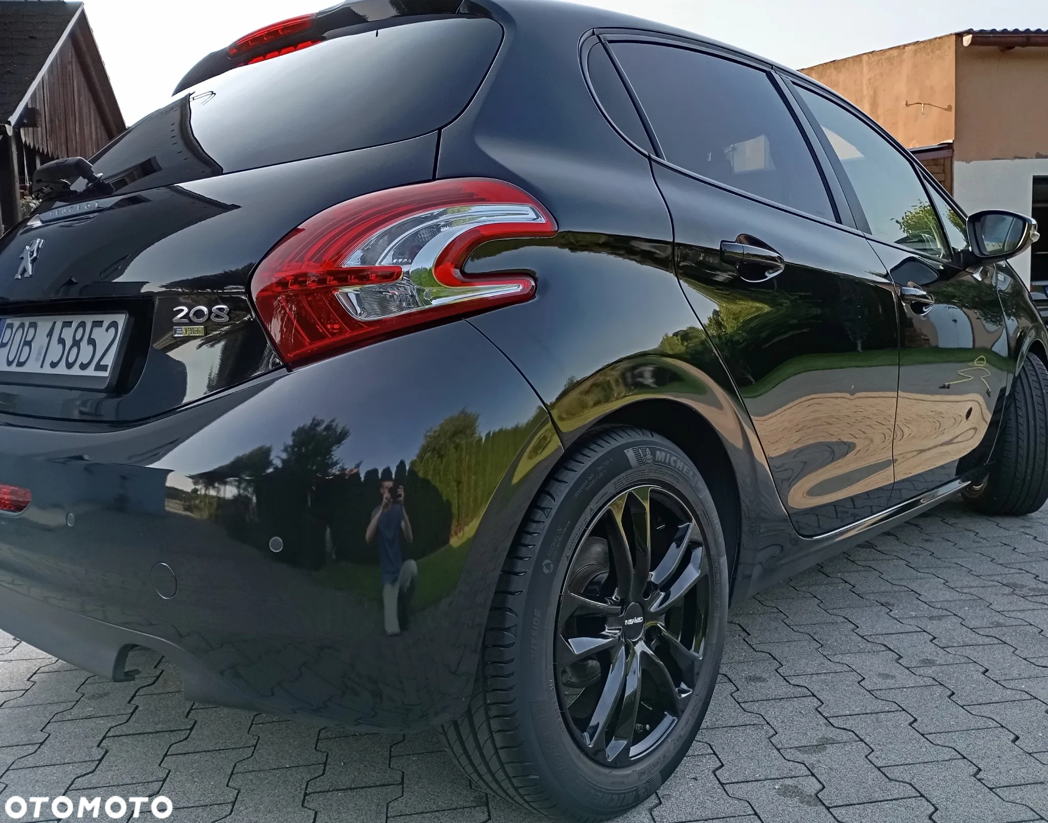 Peugeot 208 e-HDi 92 Stop&Start Style - 2