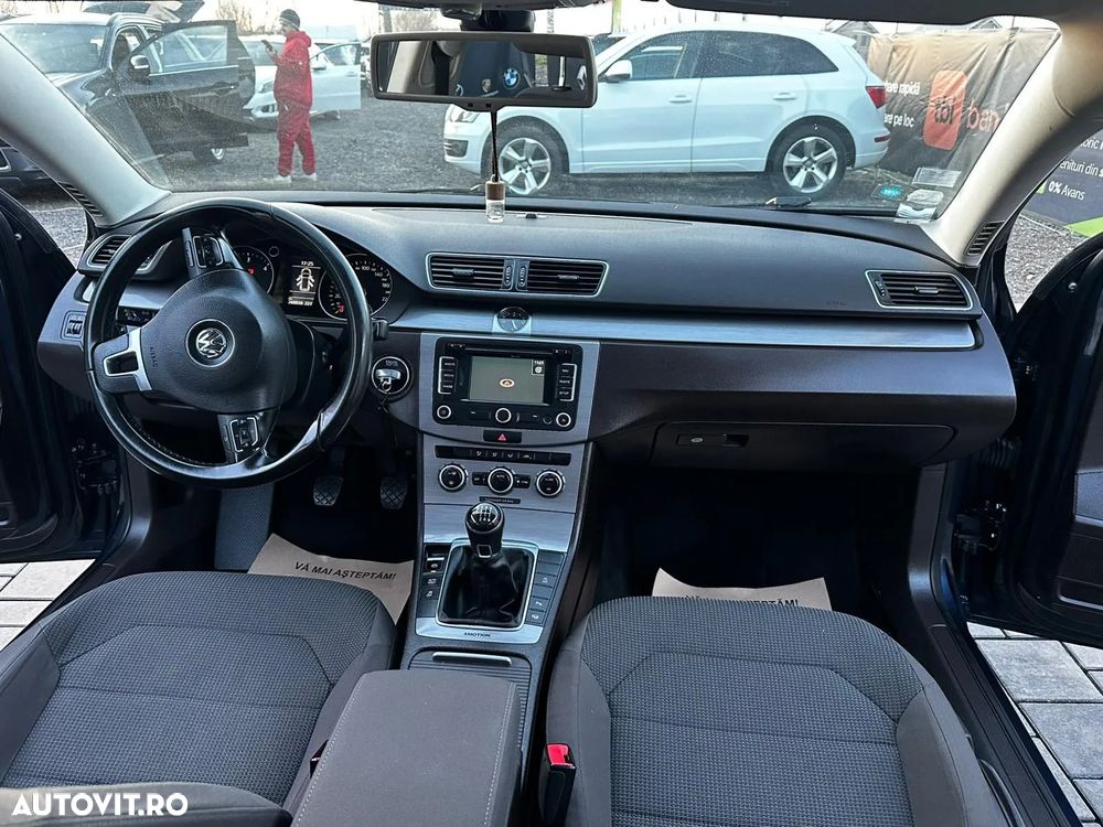 Volkswagen Passat - 6