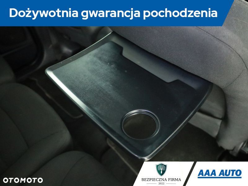 Ford S-Max - 11