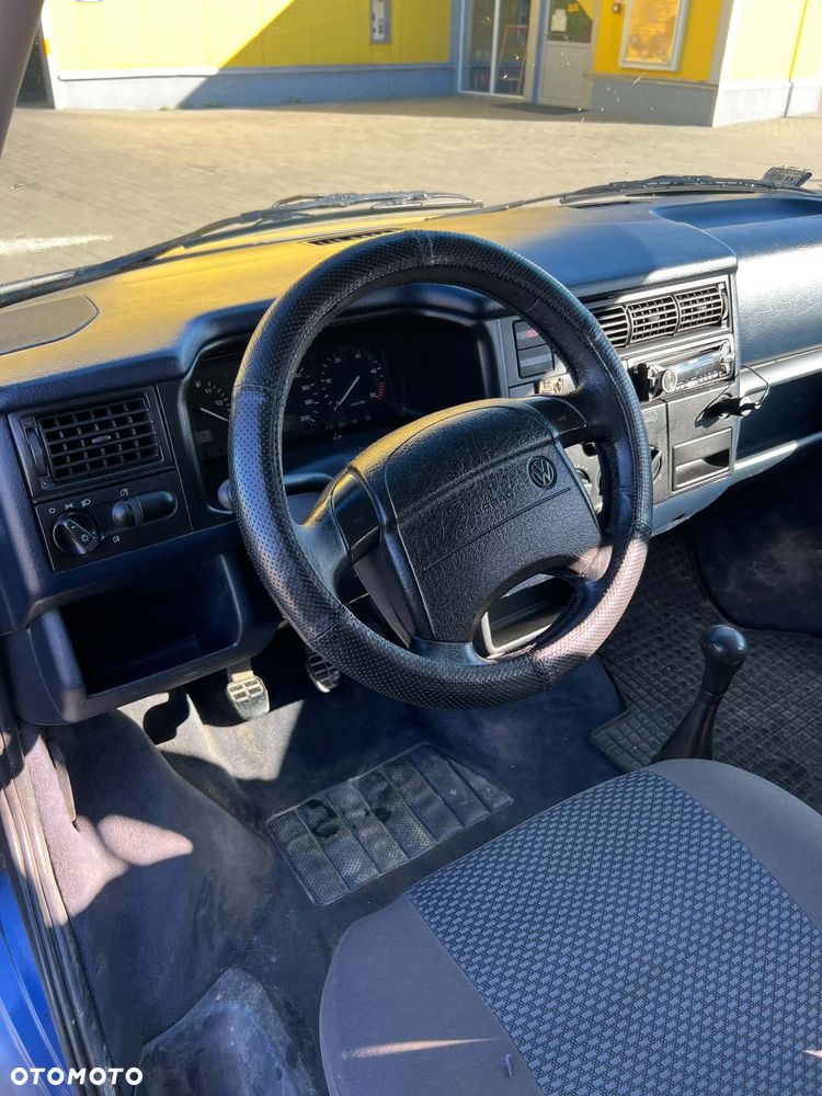 Volkswagen Transporter - 17