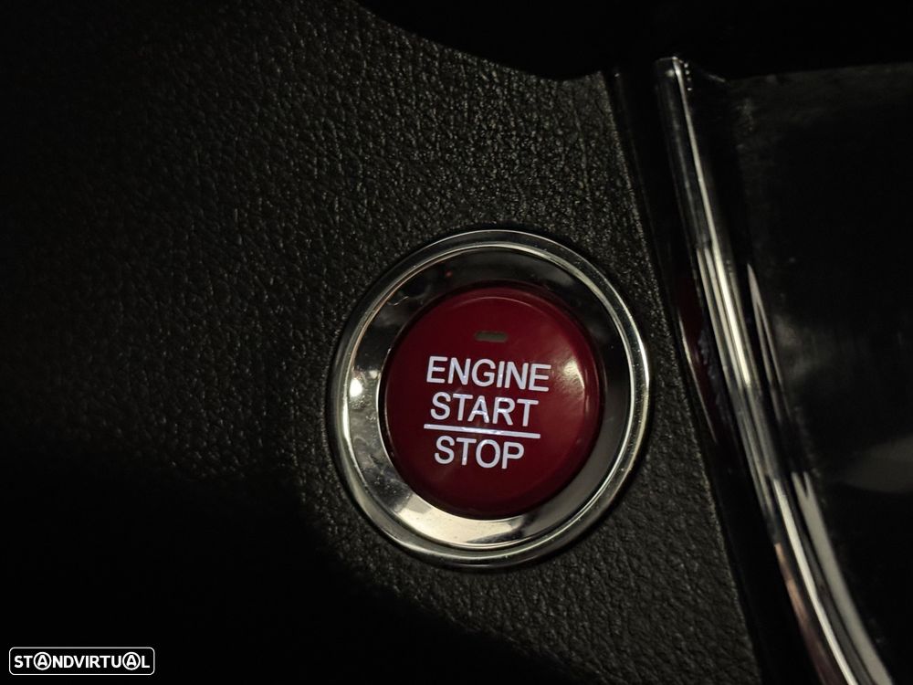 Honda HR-V 1.5 i-VTEC Executive CVT - 25