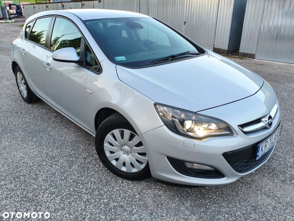 Opel Astra 1.6 CDTI Enjoy - 4