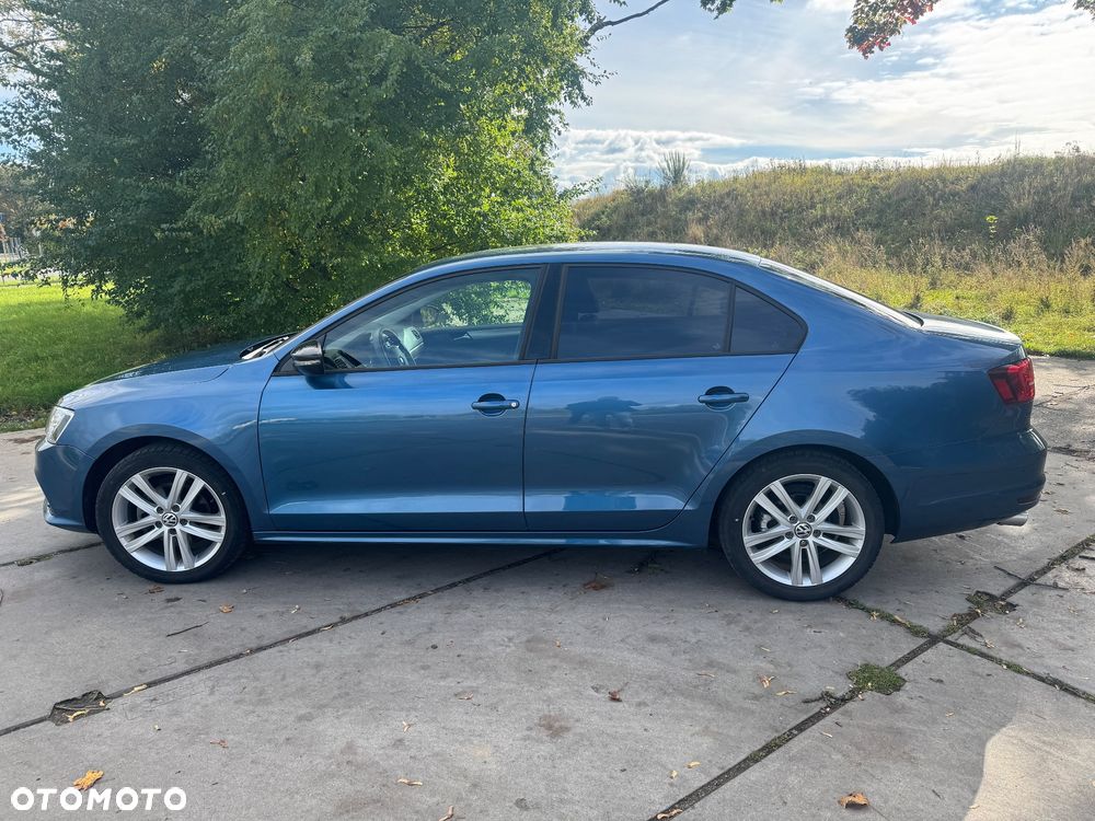 Volkswagen Jetta 1.4 TSI BMT Highline DSG - 3