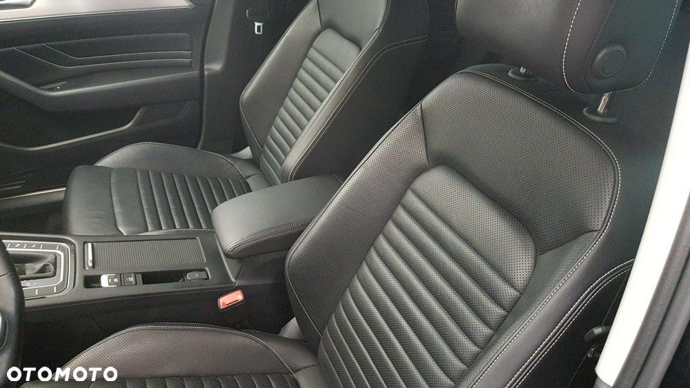 Volkswagen Passat - 15