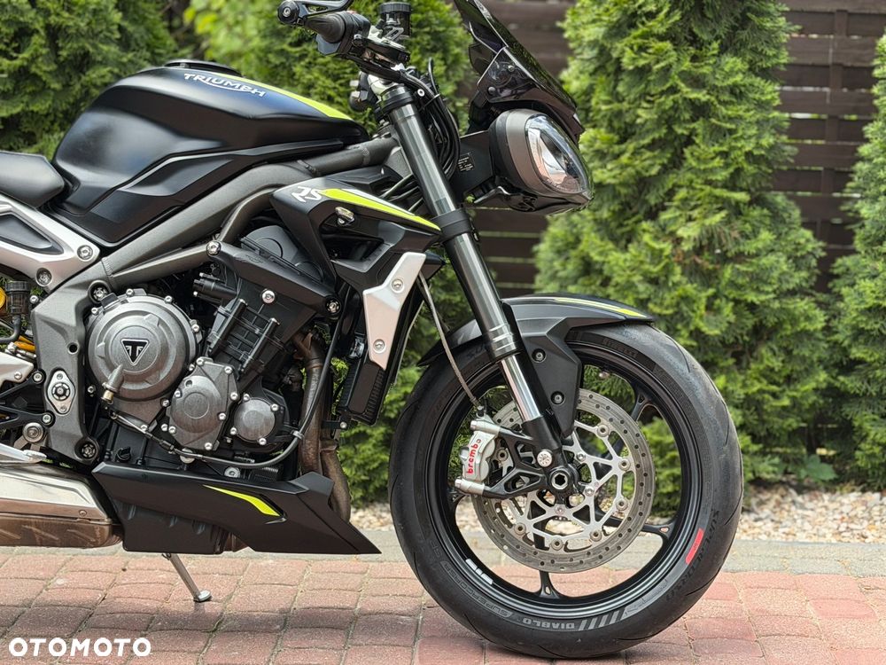 Triumph Street Triple - 10
