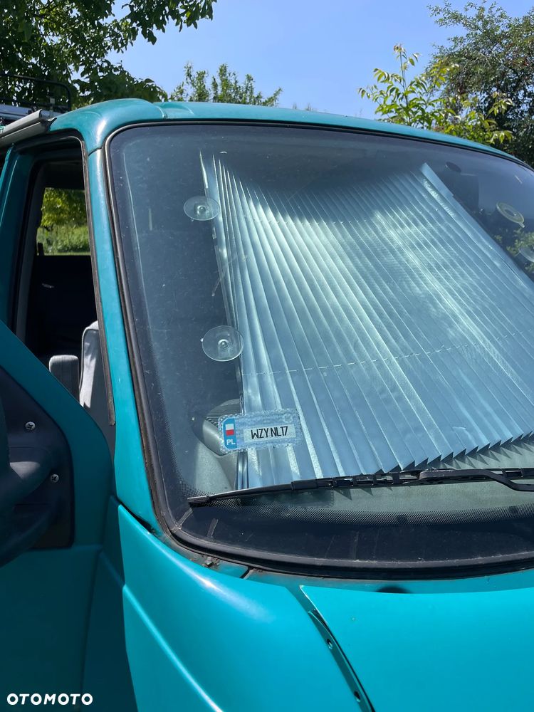 Volkswagen Multivan - 8