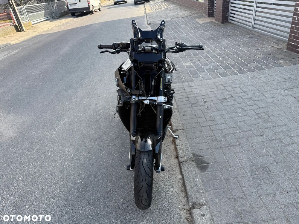 BMW S - 2