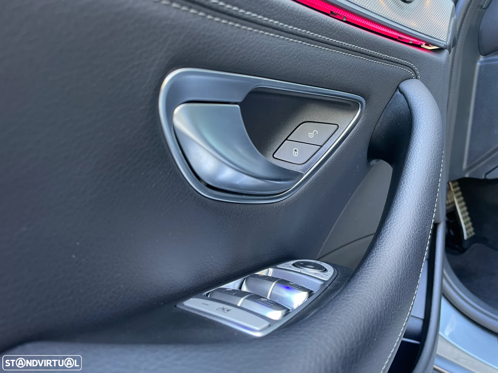 Mercedes-Benz E 220 d AMG - 22