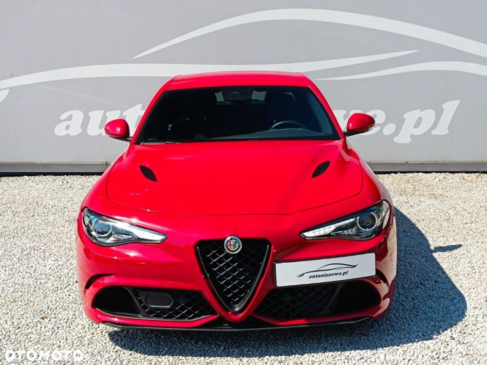 Alfa Romeo Giulia - 11