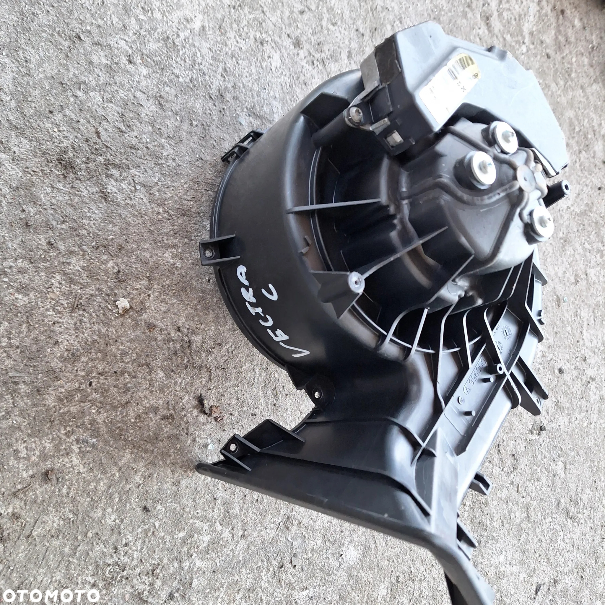 DMUCHAWA WENTYLATOR NAWIEWU POWIETRZA VECTRA C - 2