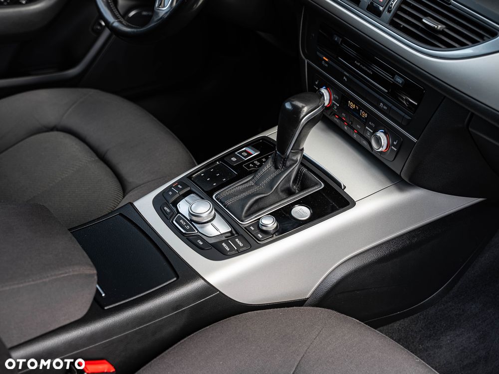 Audi A6 Avant 2.0 TDI Ultra S tronic - 34