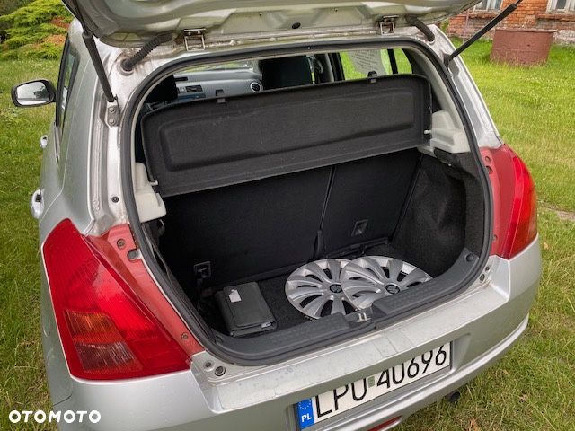 Suzuki Swift - 5