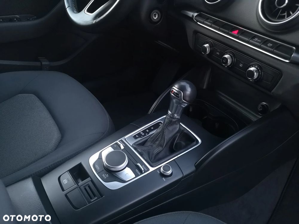Audi A3 Sportback 1.6 TDI S tronic sport - 40