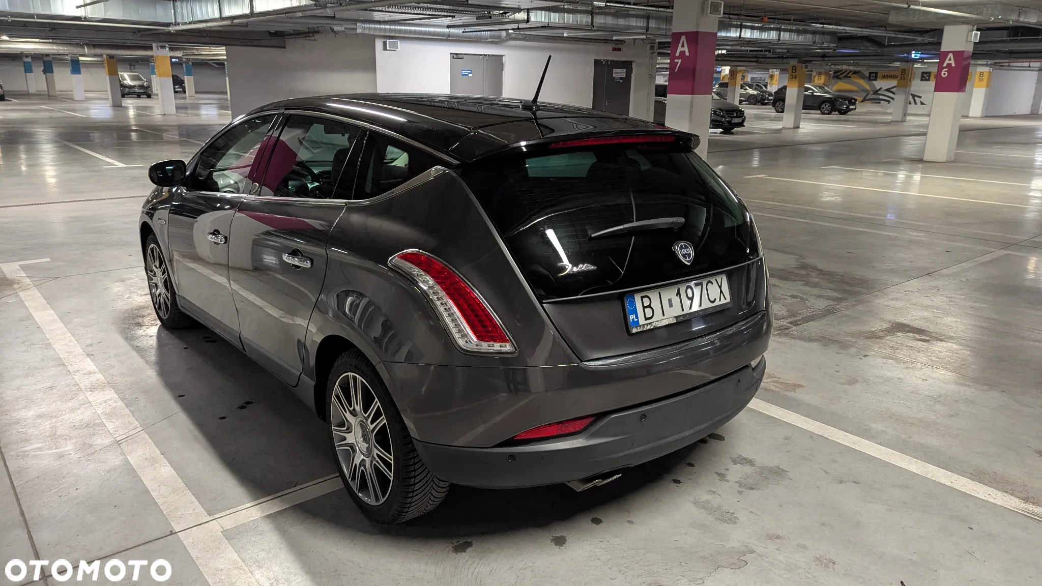 Lancia Delta 1.9 MJ TB Platinum - 8