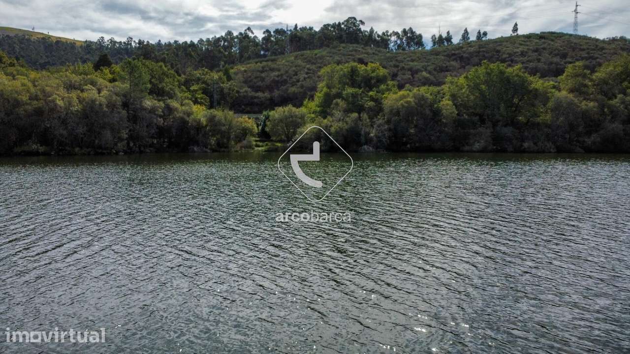 Terreno de Lazer junto ao Rio Lima em Britelo, Ponte da Barca - Grande imagem: 4/22