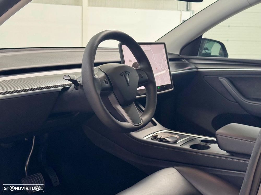 Tesla Model Y Tração Traseira - 22