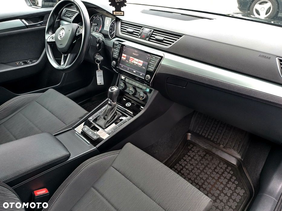 Skoda Superb 2.0 TDI Ambition DSG7 - 21