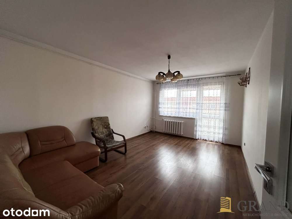 3 pokoje na Chopina - balkon