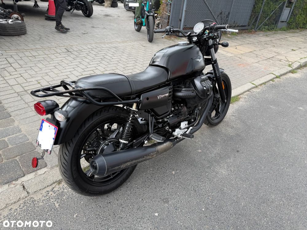 Moto Guzzi V7 - 6