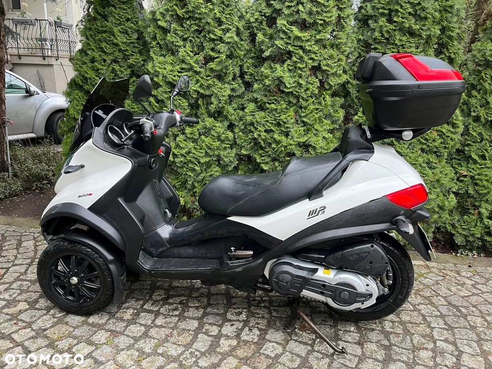 Piaggio MP-3 - 13