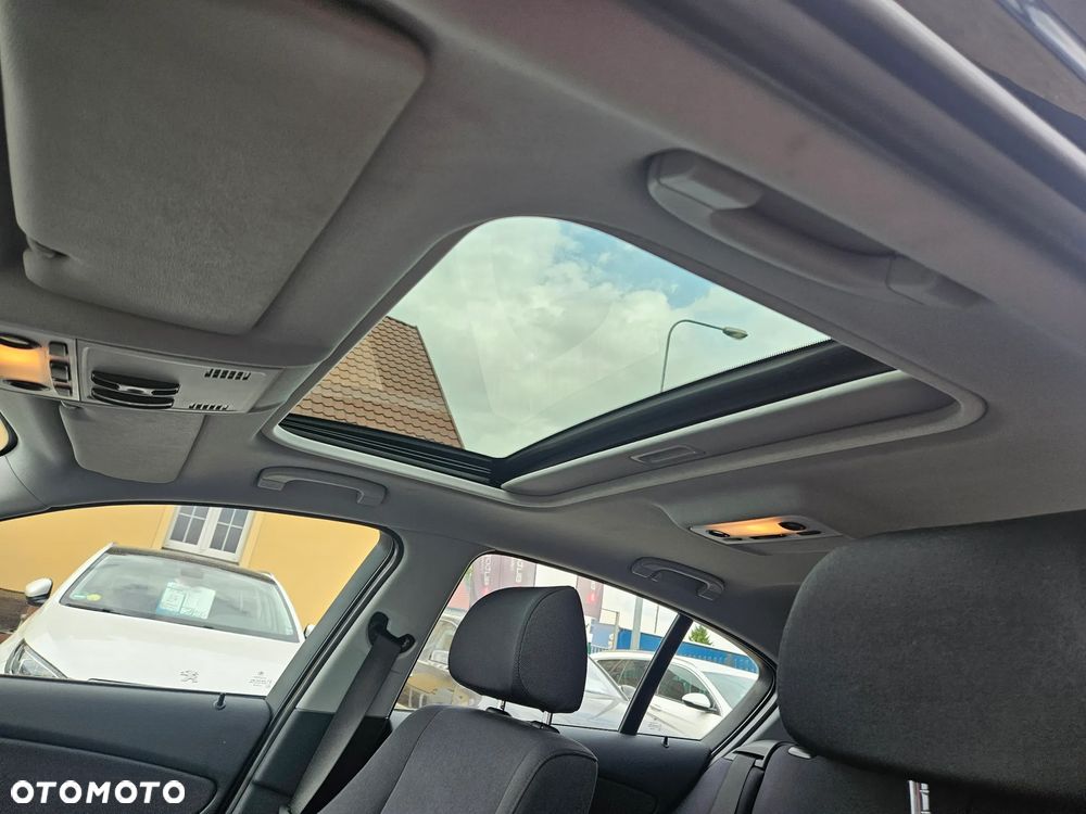 BMW Seria 1 118i Edition Sport - 22