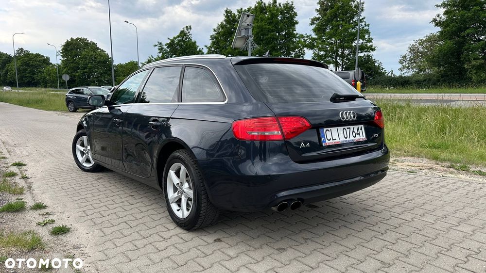 Audi A4 Avant 2.0 TDI DPF clean diesel Attraction - 10