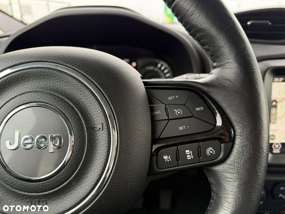 Jeep Renegade - 18